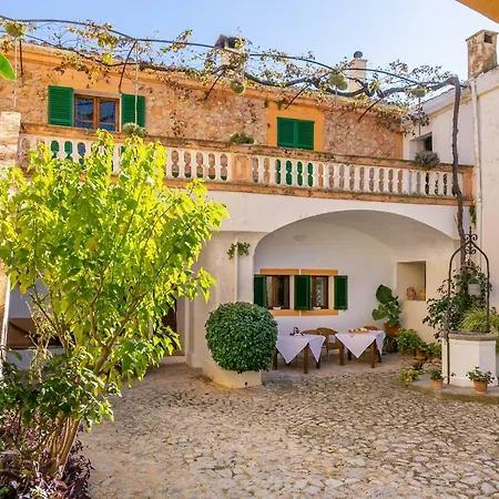 Historic House In Mallorca Up To 12 Guests Andratx