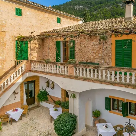 Villa Historic House In Mallorca Up To 12 Guests