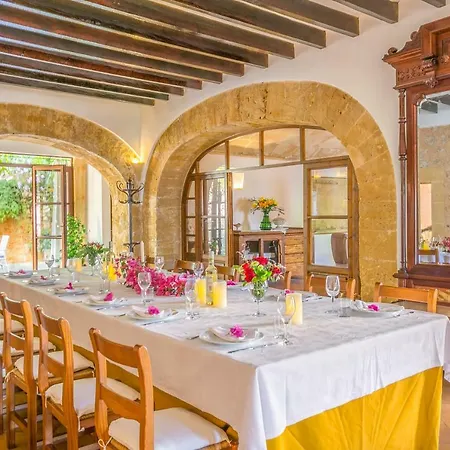 Villa Historic House In Mallorca Up To 12 Guests
