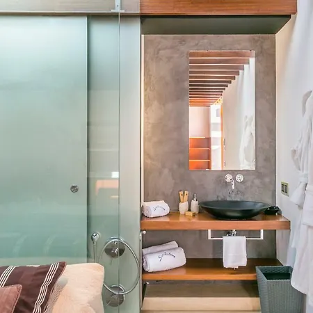 Historic House In Mallorca Up To 12 Guests Andratx