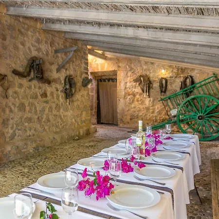 Historic House In Mallorca Up To 12 Guests