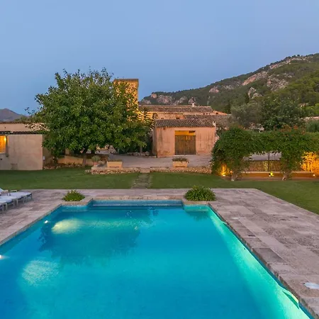 Historic House In Mallorca Up To 12 Guests